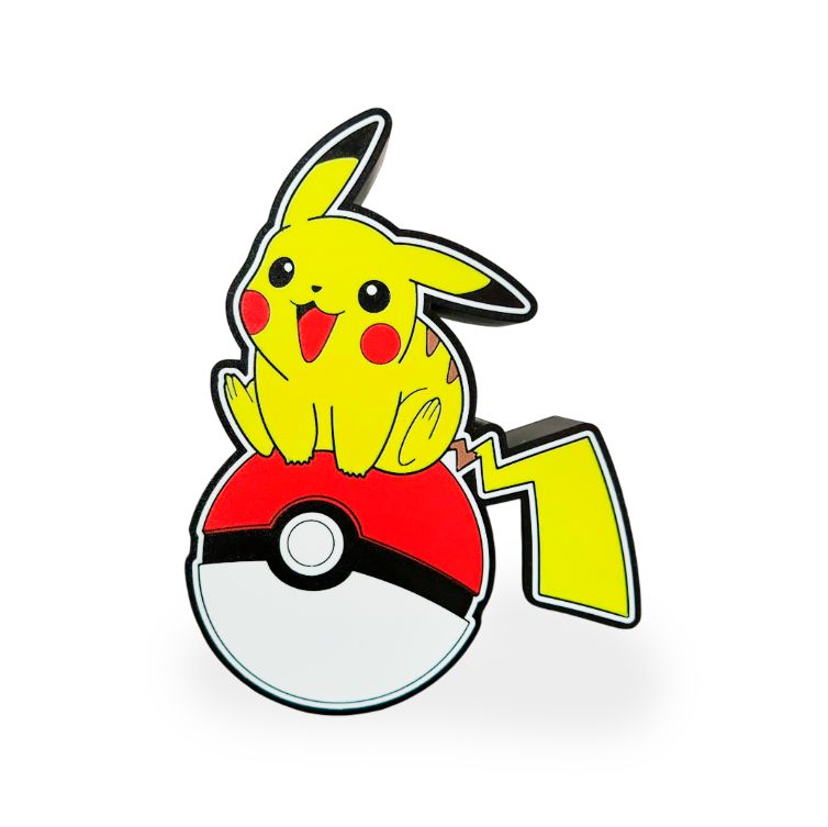 Pikachu sobre Pokeball2